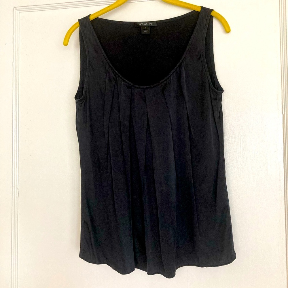 ST. JOHN genuine silk sleeveless blouse
